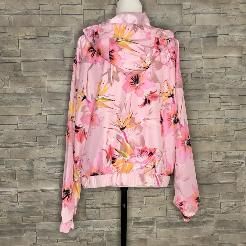 Pink floral windbreaker jacket - Picture 5 of 8